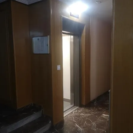 Escultor Moreto - Parking Gratis *